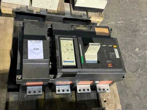 Merlin Gerin Compact CM2500 Power Circuit Breaker