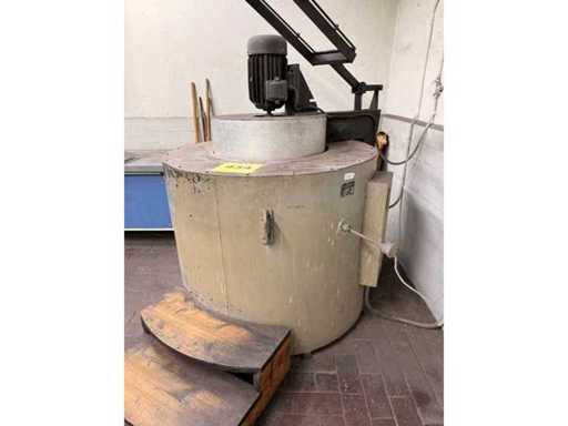 VEB IKI - 137 N/1 - Industrie-Elektro-Topfofen / Kammerofen bis 600 °C