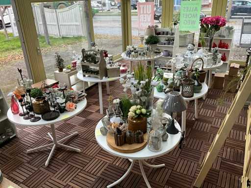 Partydekoration und Möbel.