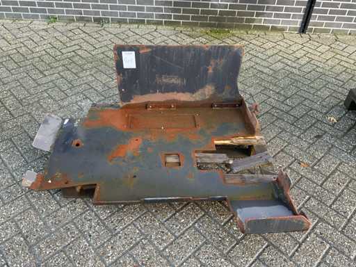 Valtra T163 Protezione del suolo forestale