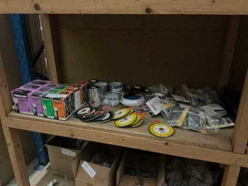 Aannemersmateriaal divers