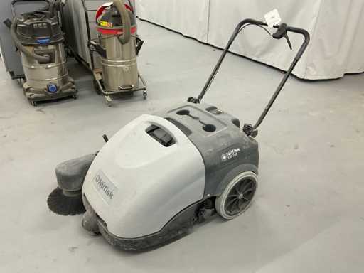 Barredora de suelos SW750