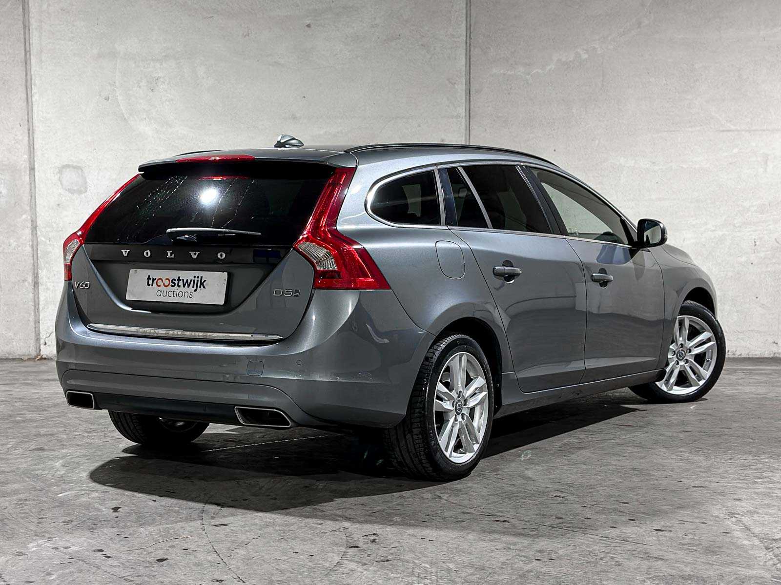Volvo V60 2.4 D5 Twin Engine Special Edition 163pk 2015, NH-759-L