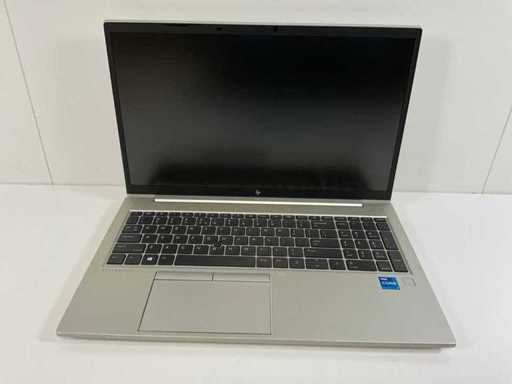 HP EliteBook 850 G8 15.5", Core(TM) i7 11a generazione, 32 GB di RAM, 512 GB NVMe portatile