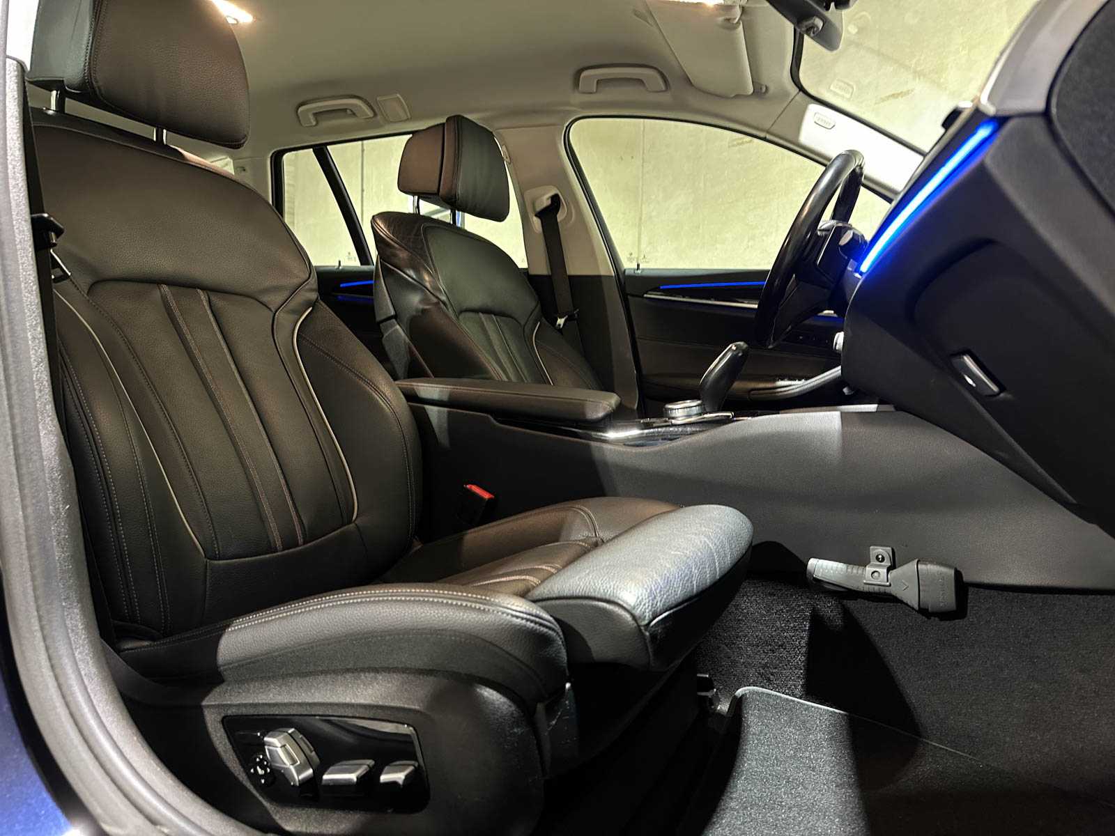 BMW 520i Touring High Executive Sport-Line 5-serie 184pk 2019, XG-208-V