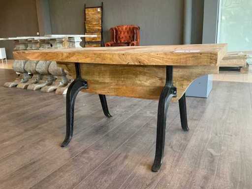 Bijzet tafel