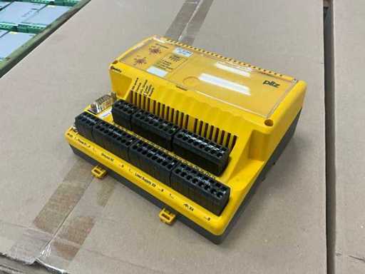 Pilz PSS SB D1808 301140 digital I/O module (90x)