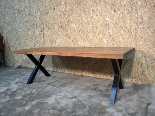 Steven Eetkamertafel