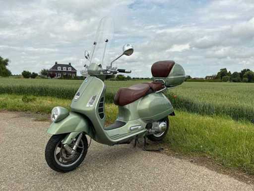 2009 Piaggio GTV250ie Vespa Motorcycle