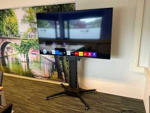 Samsung UE75TU7020W televisie op standaard
