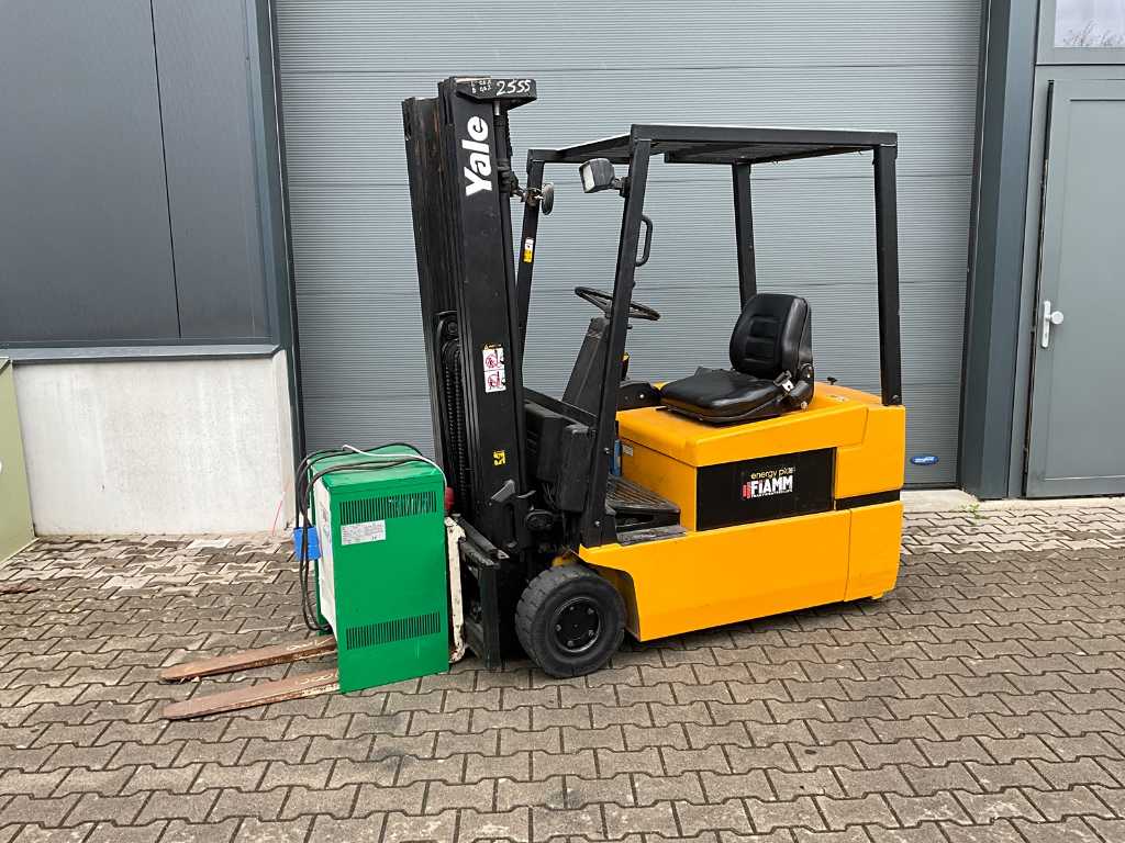 2005 Yale ERP18ATF Forklift 2555