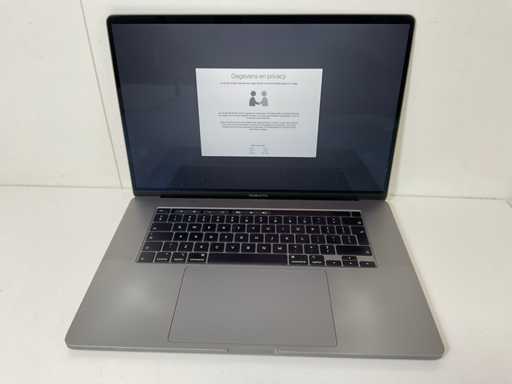 Apple MacBook Pro 16", Core(TM) i7 9. generacji, 32 GB RAM, 500 GB NVMe, AMD Radeon RX Pro 5500M 4 GB Laptop