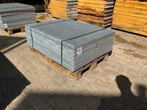Stalowa podłoga z listwami 1170x880mm (12x)