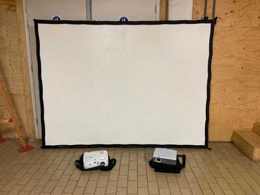Ecran proiector (portabil) + 2 proiectoare