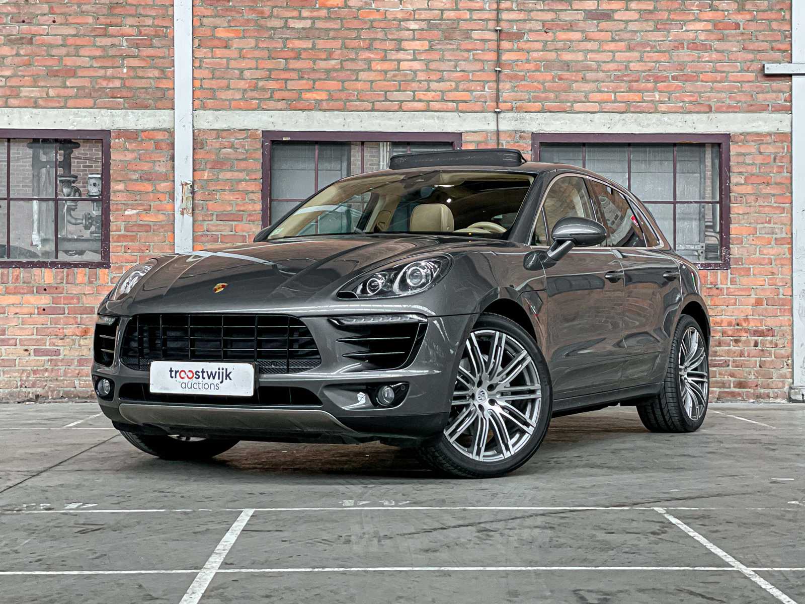 Luxury & sports cars te Boxmeer