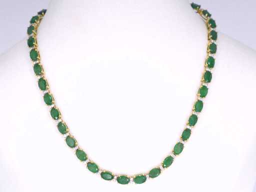 Geelgouden collier met diamanten en smaragd
