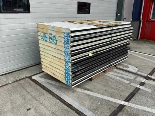 Profil sablowy - WB 80 - Panele kanapkowe (13x) 31,6 m2