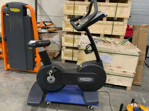 Technogym ekscytuje nowy rower na stronie domowej