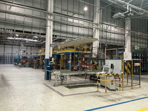 QS GROUP - Doorline - Linea di produzione -