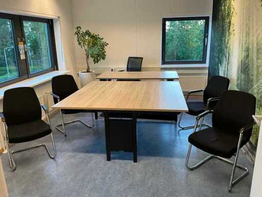 Office space (2x)