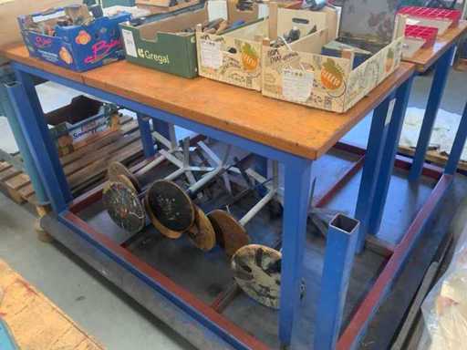 Table de travail en acier
