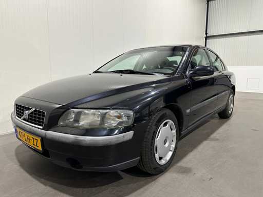 Volvo S60 2.4 47-LH-ZZ