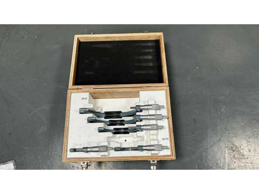 MITUTOYO Mitutoyo 5 zestaw mikrometrów zewnętrznych 0–150 mm