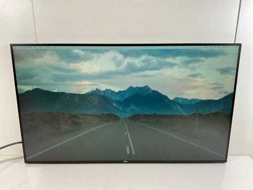 Dell (U3219Q) 32", 3840x2160 (UHD) IPS Monitor