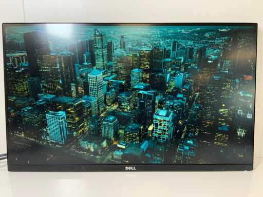 Dell (U2715Hc) 27", 2560x1440 (QHD) IPS Monitor