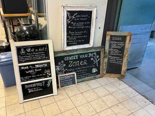 Tableaux noirs (5 fois)