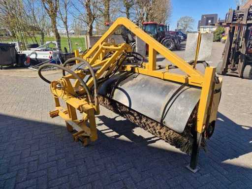 Mătură industrială cu role Holms 2003