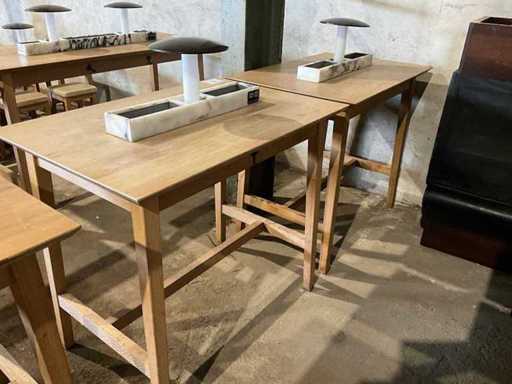 Kabinen – Bartisch mit Marmorkonstruktion und Beleuchtung (2x)