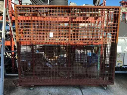 Drahtzäune am mobilen Wagen (3x)