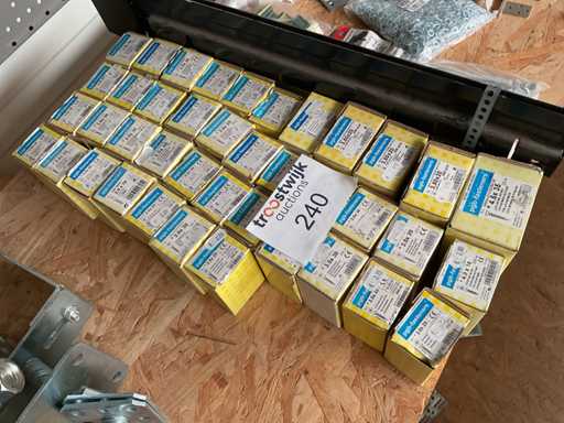 Doosjes hout schroeven