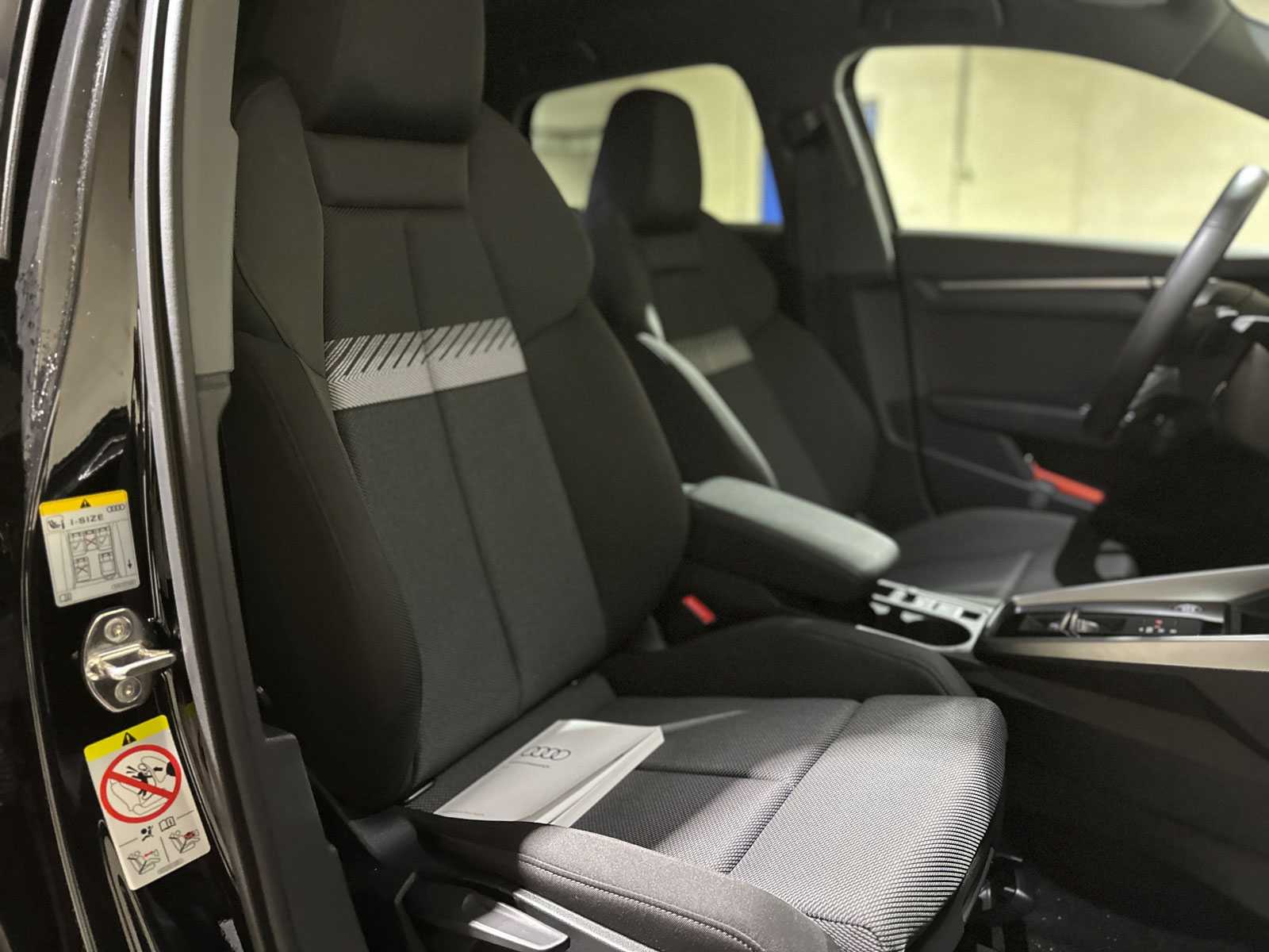 Audi A3 Sportback 30 TFSI S tronic Advanced Edition 5D 110pk 2022 (Origineel-NL), P-268-BP