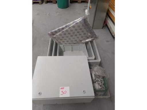 zapas metalowych ram/szafek do przełączników elektrycznych