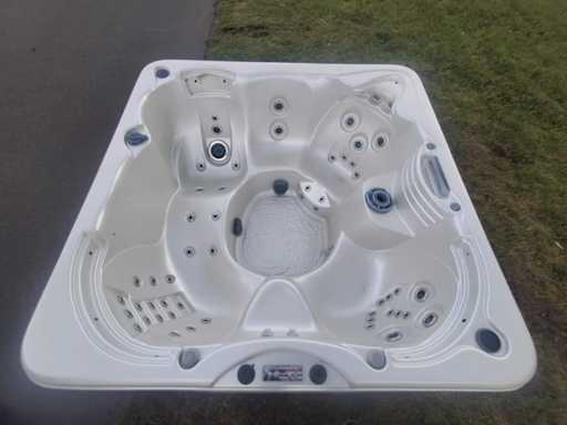 Jacuzzi i spa na ?wie?ym powietrzu