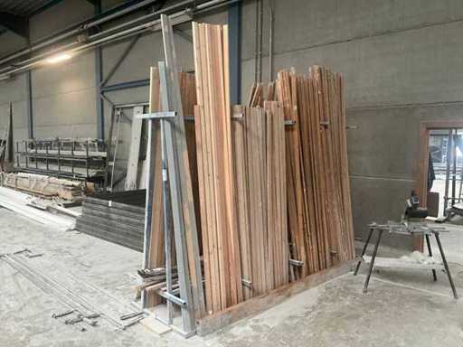 Bauholz und 2x Metallbrücke