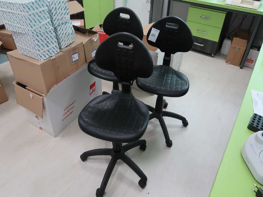 Laboratoriummeubilair - stoelen (2x)