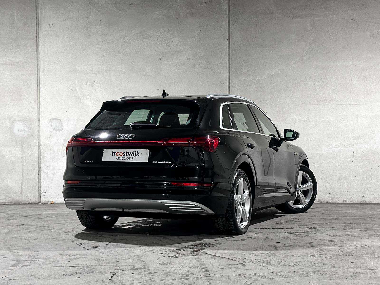 Audi e-tron 50 Quattro Business Edition 313pk 2020 (Origineel-NL), J-761-NS