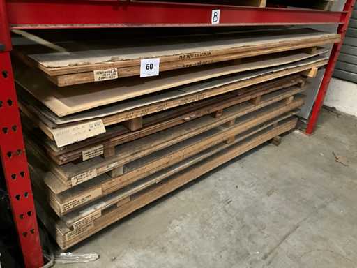 Série de diverses plaques en bois (35 fois)