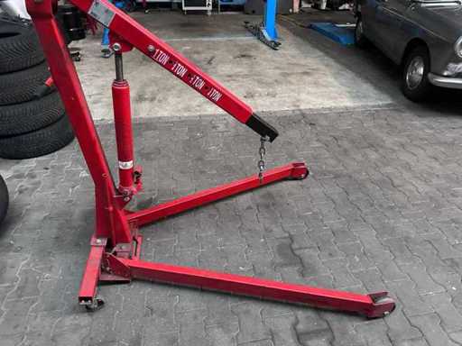 Mobile motortakel - Various garage tools