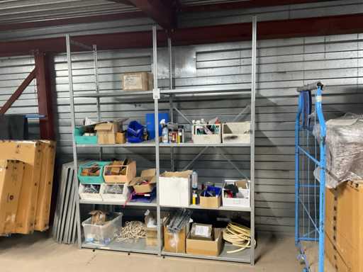 Magazijnstelling met inhoud (4x)