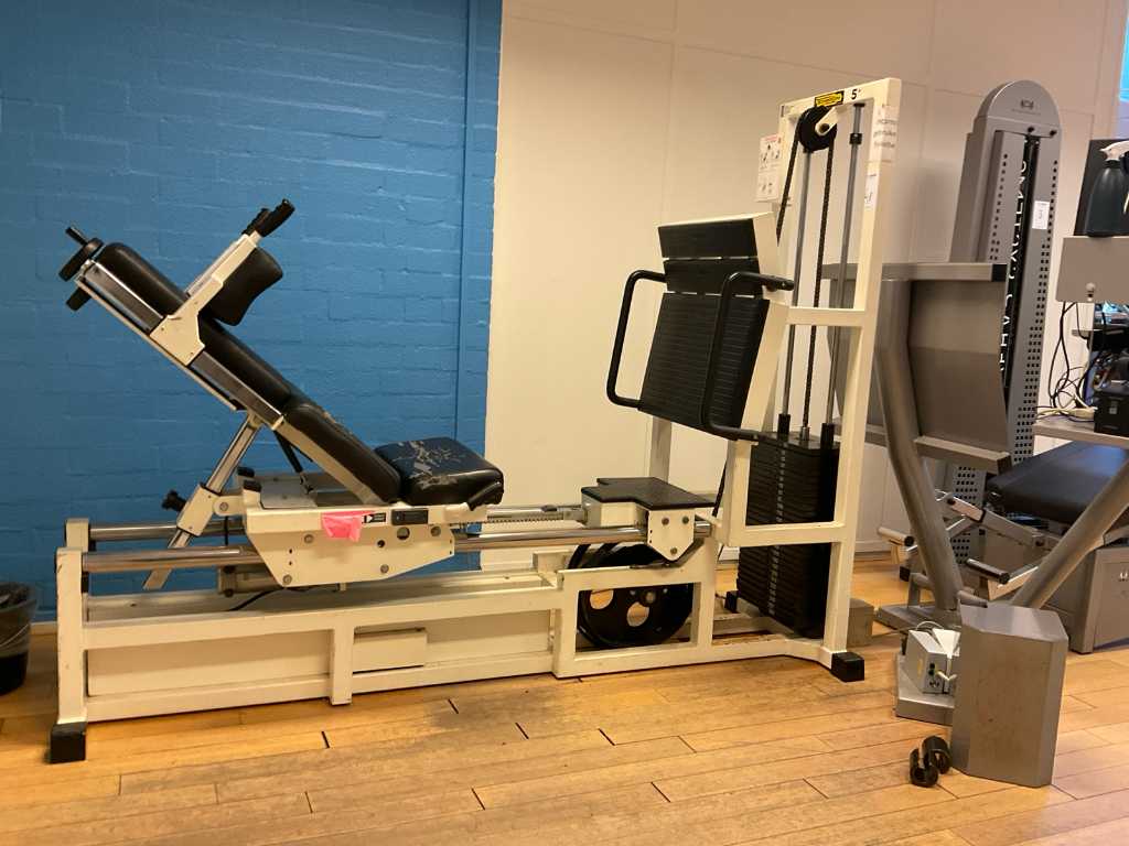 Technogym press online machine