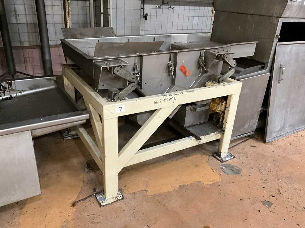 Atraco OVV 2000 Sorting conveyor (c13)