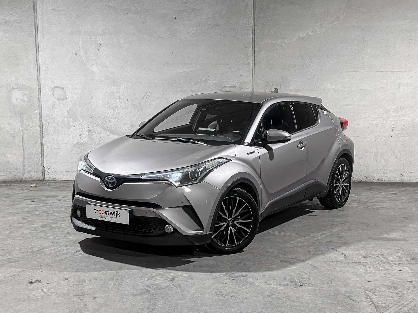 Toyota C-HR 1.8 Hybrid Executive 98PK 2017, PG-762-K