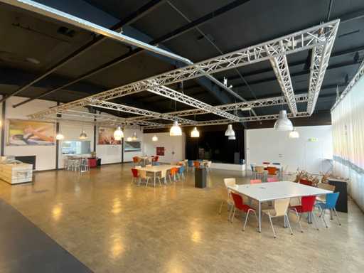 Construction en treillis d’aluminium - avec palans à chaîne - env. 15x9 mtr