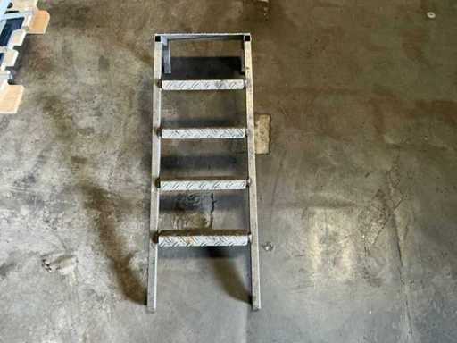 Palerottolo - scala in acciaio a 5 gradini
