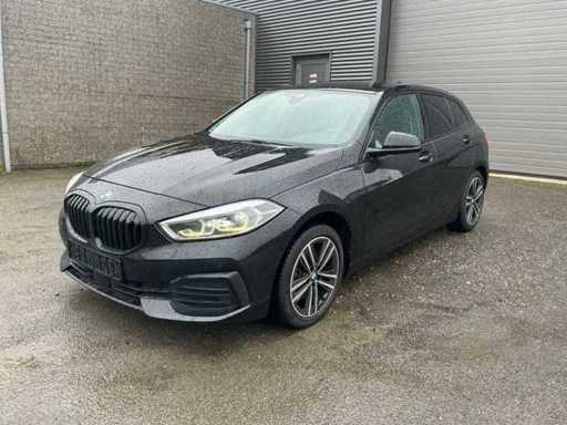 BMW - 2019 - 1-serie - 116d business Edition - Passenger car