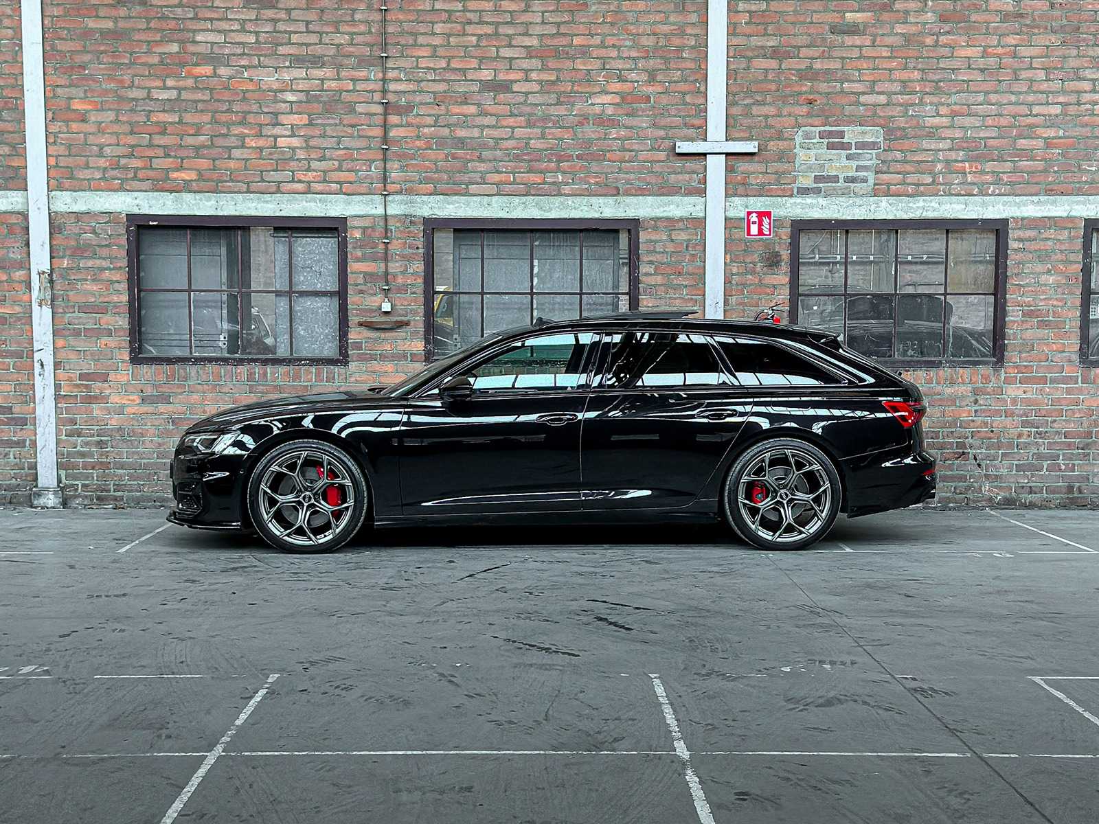 Audi A6 Avant 55 TFSI e Quattro Pro Line S Competition 367pk 2023 (Plug-In Hybrid), HLJ-85-T